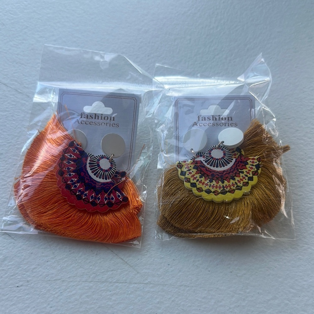 NEW Orange and Gold Tassel Earrings - Picture 3 of 3